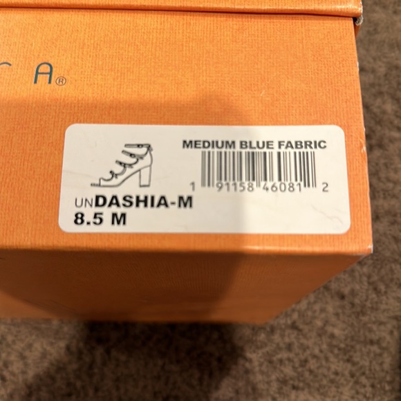 Unisa 8.5 medium blue worn once - Picture 4 of 5